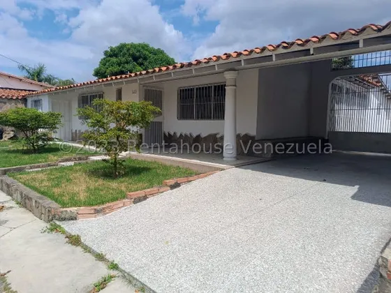 Maritza Lucena Te Ofrece En Alquiler Casa Semi-amoblada En Urbanismo Privado De Cabudare, Amplias Y Cómodas Áreas Para Adaptarlas A Tus Necesidades, Ideal Para Su Grupo Familiar. Vigilancia 24/7.