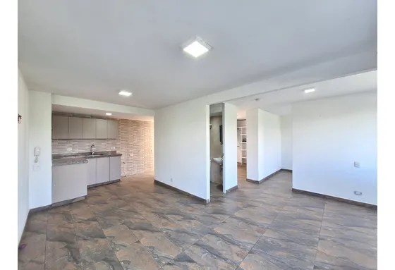Apartamento En Venta Ciudad Del Valle, Primer Piso Con Patio