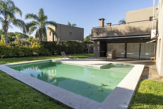Casa En Venta,  5 Ambientes, En Santa Clara, Villanueva, Tigre, Gba Norte