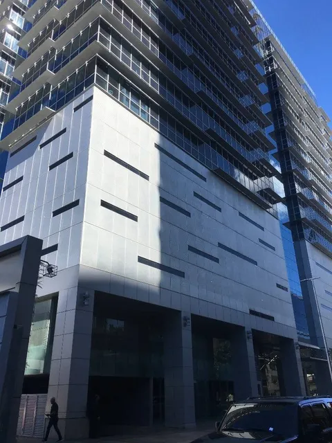 Pre-venta Oficina En Obra Gris, En Las Mercedes, 82 Mts2 (centro Financiero Madrid)