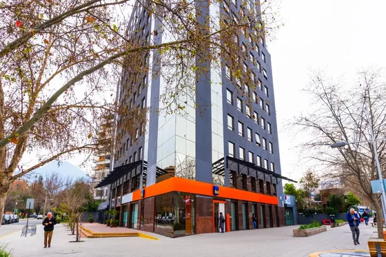 Oficinas Lo Castillo, Vitacura