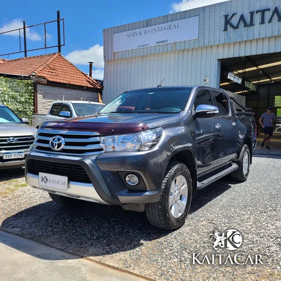 Toyota Hilux 2.7 Srv C/cuero U$s 13.500 + Cuotas