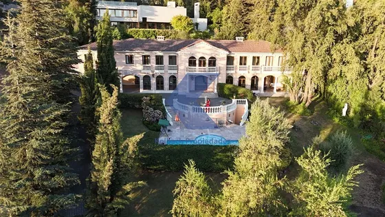 Casa En Venta En Alto Santa Maria Manquehue En Vitacura