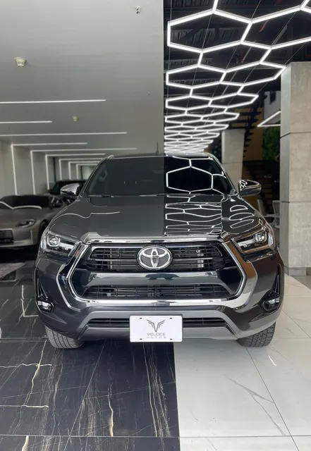 Toyota Hilux 2.7