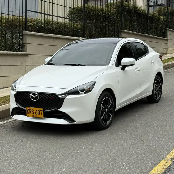 Mazda 2 1.5 Grand Touring Lx Sedan