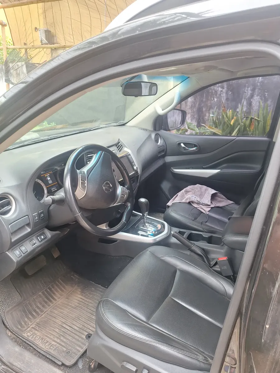 Nissan Frontier 2021 2.3 Le Cab. Dupla 4x4 Aut. 4p — foto 6