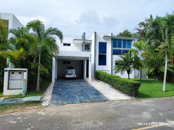 Villa En El Paraiso Playa Nueva Romana Con Acceso A Playa