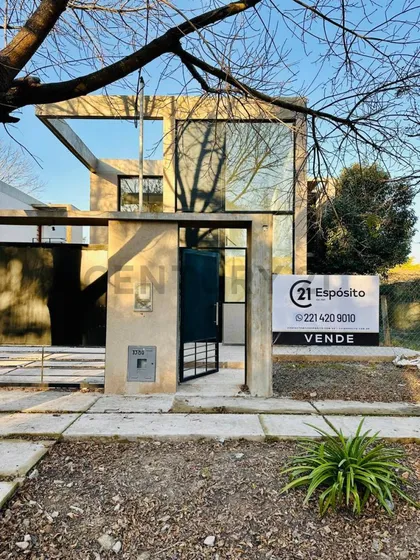 Casa A Estrenar En Calle 493 Y 29, Gonnet