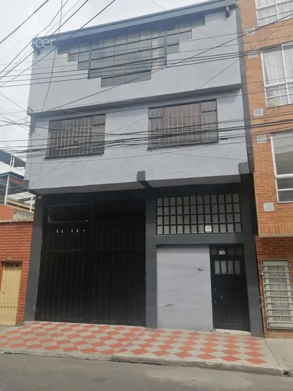 Arriendo Bodega En Los Cerezos