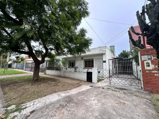 Increible Casa Lote Propio Ideal Dos Familias