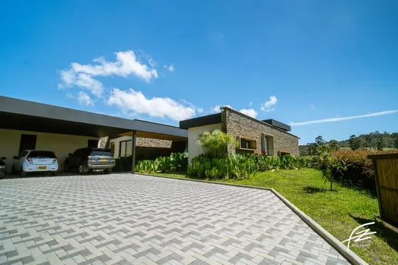 Hermosa Casa Campestre En El Alto De Las Palmas 