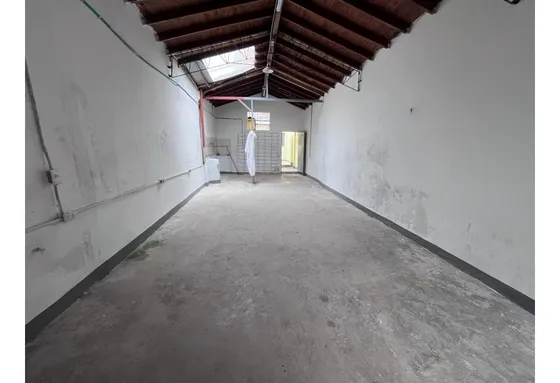 120m2 Local Comercial Para Arriendo En Medellin - Barrio Ant