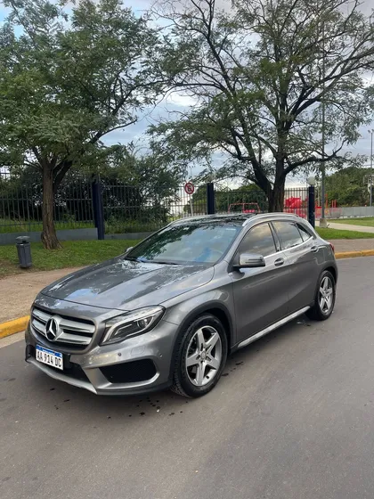 Mercedes-benz Clase Gla 1.6 Gla250 Amg-line 211cv