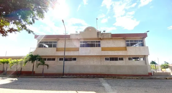 Ev-37 Zona Sur Edificio Altos De La Vanega