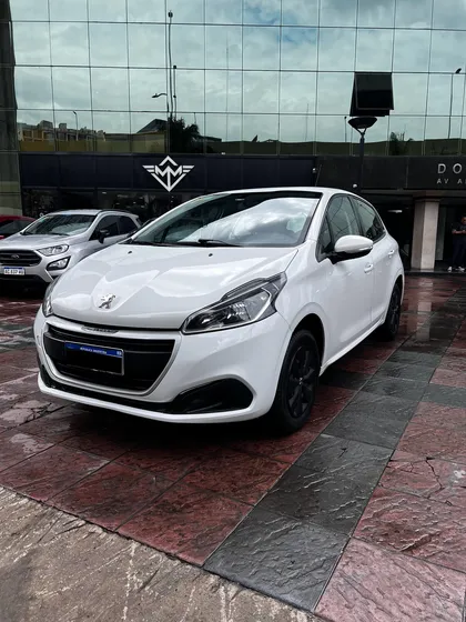 Peugeot 208 1.6 Active