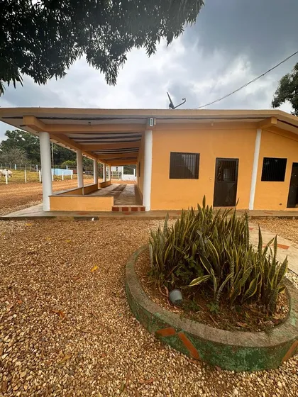 Cf Finca En Tinaquillo Edo Cojedes  Sector Caño De Indio  10  Hectáreas Cercada