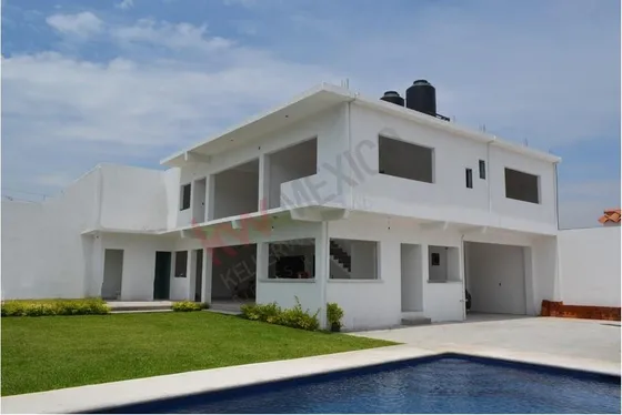 Se Vende Casa En Obra Blanca En Yautepec, Morelos.