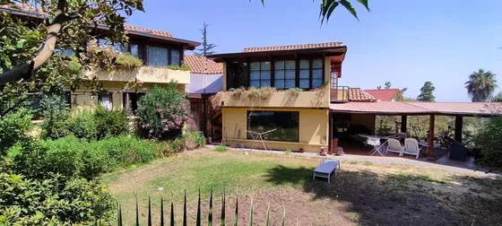 Linda Casa En Condominio, Julia Bernstein 