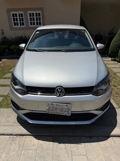 Volkswagen Vento 1.6 Confortline At