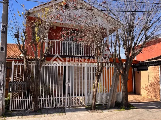 Casa En Venta De 3 Dorm. En Macul