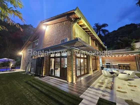 Casa En Venta,lomas De Chuao Mls #25-21600 Sc