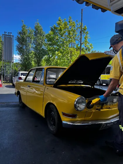 Bmw 700