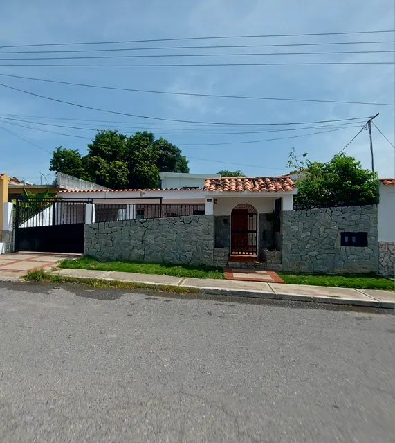 Casa En Venta Residencia Guraguao Puerto La Cruz 