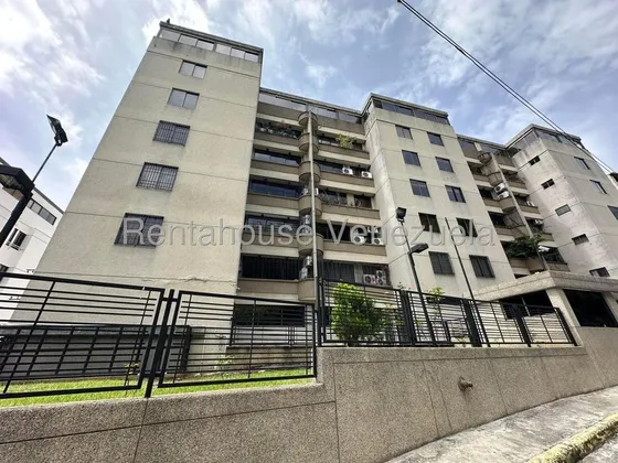 Estupendo Alquiler En La Urbanización Miranda  25-22854