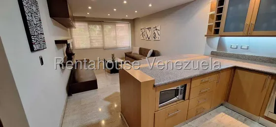 Sm Apartamento En Alquiler En Campo Alegre 25-23527 Yf