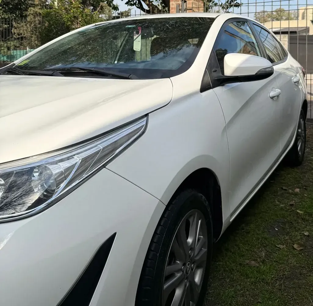Toyota Yaris 1.5 107cv Xls Sedan