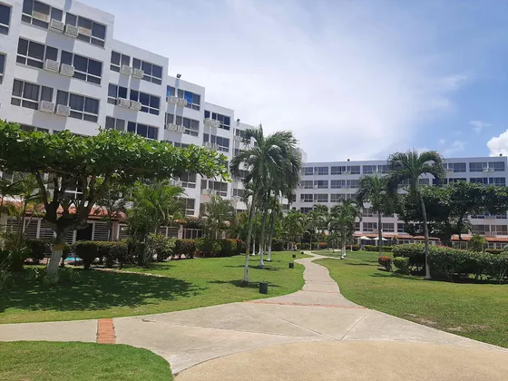 Apartamento De Playa Amoblado A 3 Minutos De Club Aguasal, Higuerote