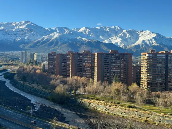 Inigualable Duplex Categoría Y Amplitud. Vistas 270°