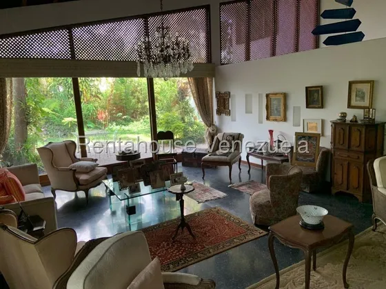 Casa En Venta Urb. Lomas Del Mirador, Caracas. 25-23863 Yf