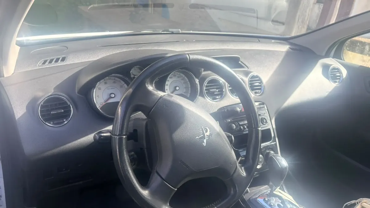 Peugeot 408 2017 1.6 Thp Business Flex Aut. 4p — foto 2