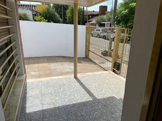 Casa En Alquiler En Merlo Norte