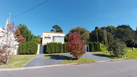 Venta Chalet De Categoría En Sierra De Los Padres - Gas Natural Conectado