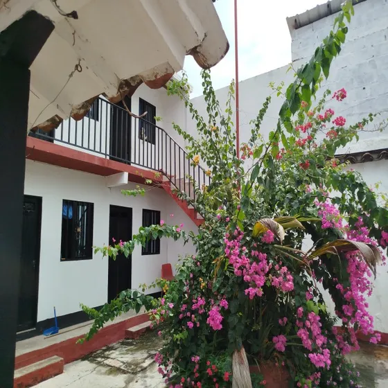 Casa Colonial Santafe Parque, Lote 400 M2 Construido 800
