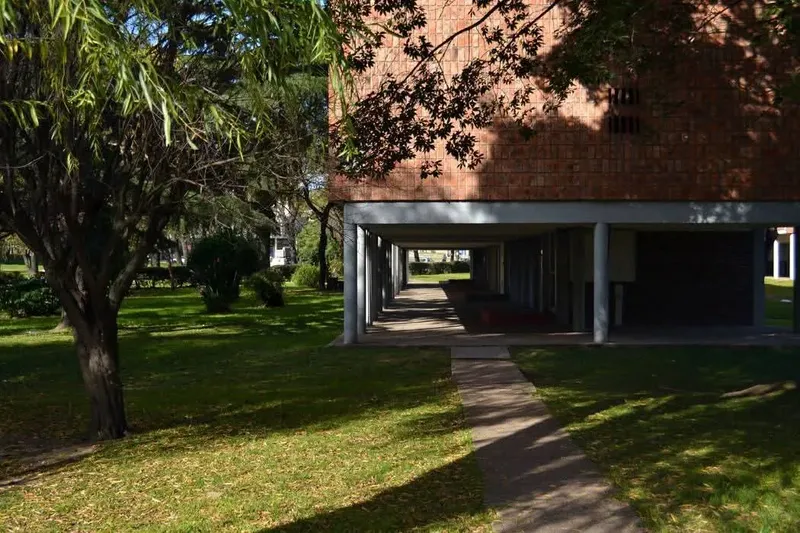 Apartamento En Hermoso Espacio Verde Parquizado