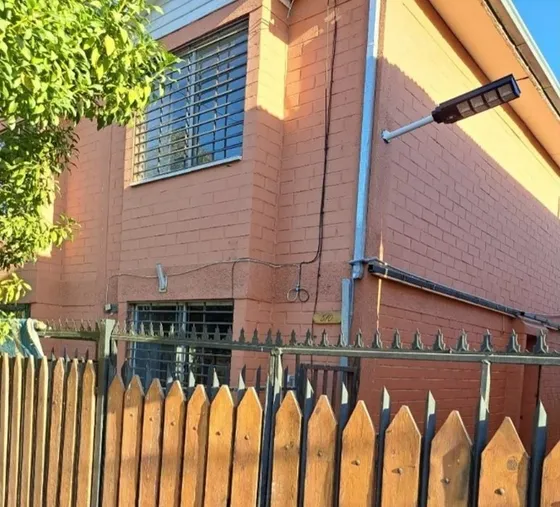 En Venta Casa 2 Pisos. 100/70 M2.        Sin Subsidiio