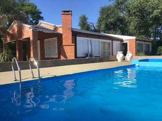 Venta De Quinta Con 2 Casas Y Galpón San Miguel Del Monte