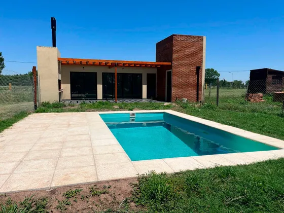 Venta - Casa - Estilo Industrial - Punta Verde, Luciano V. Lopez