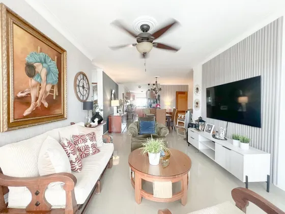 Villa Aura, Apartamento En Alquiler De 3 Habitaciones