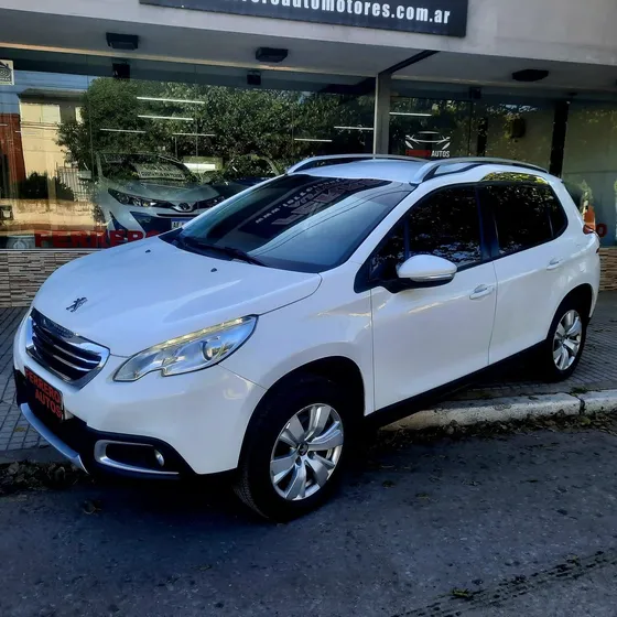 Peugeot 2008 1.6 Allure