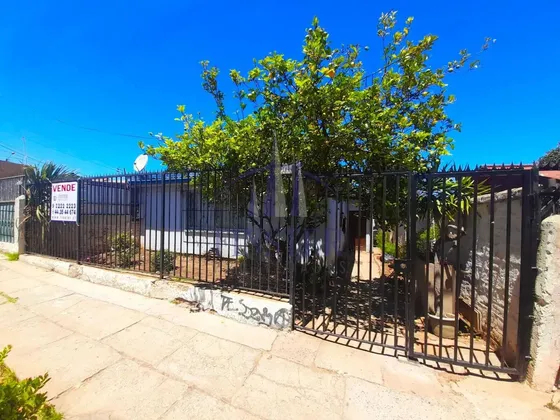 Acogedora Casa En Miraflores Alto, Viña Del Mar