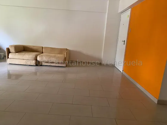 Apartamento En Alquiler En Lomas De Prados Del Este #25-16800 Josmary Sanjuan