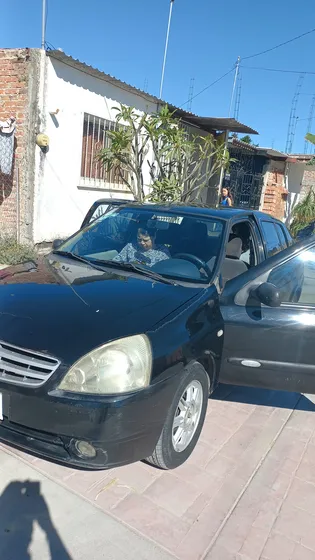 Nissan Platina 1.6 Custom Mt
