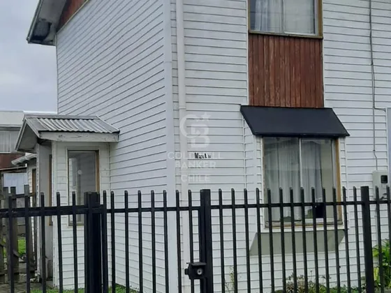 Casa Ampliada  En Alerce Norte