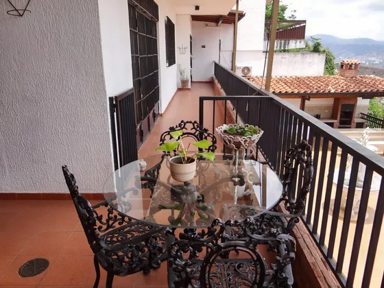 Apartamento Tipo Anexo Independiente En Colinas De Santa Mónica (mem)
