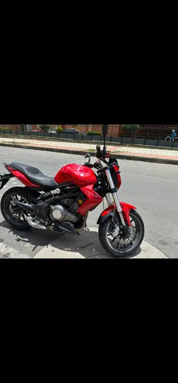 Benelli 300 Tnt Naked