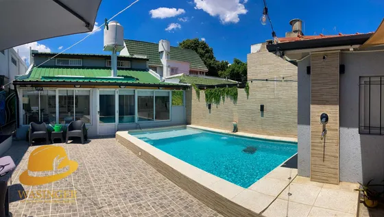 Venta De Casa 5 Ambientes En Banfield